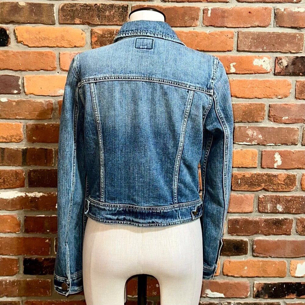 American Eagle Distressed Denim Jean Jacket Size Medium - Picture 6 of 8
